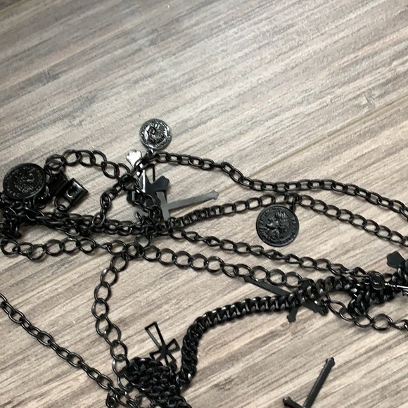 Multiple black necklace - Picture 3 of 6